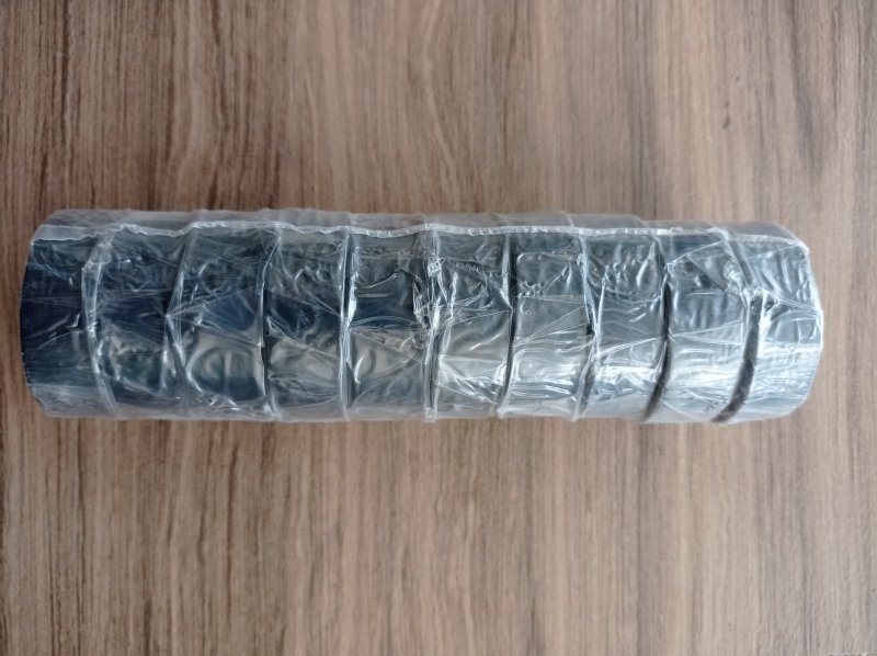 Solasi hitam kecil