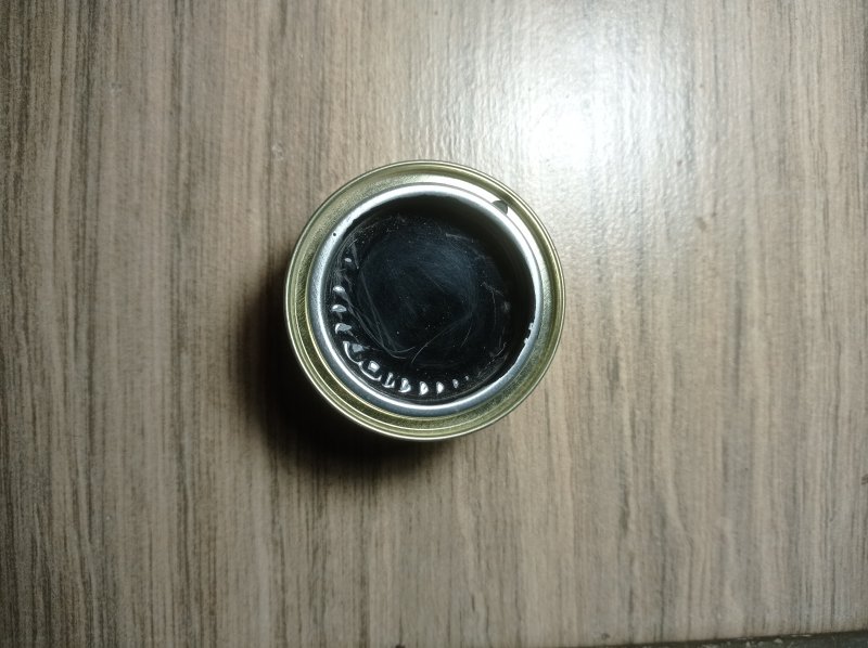 Cat radja luxa hitam 25g